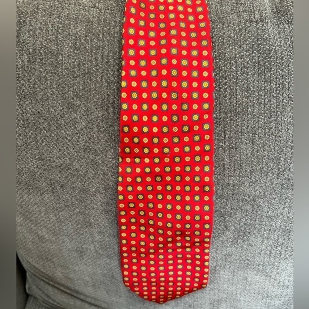 Rivetz of Boston for Murray Mens Floral Necktie